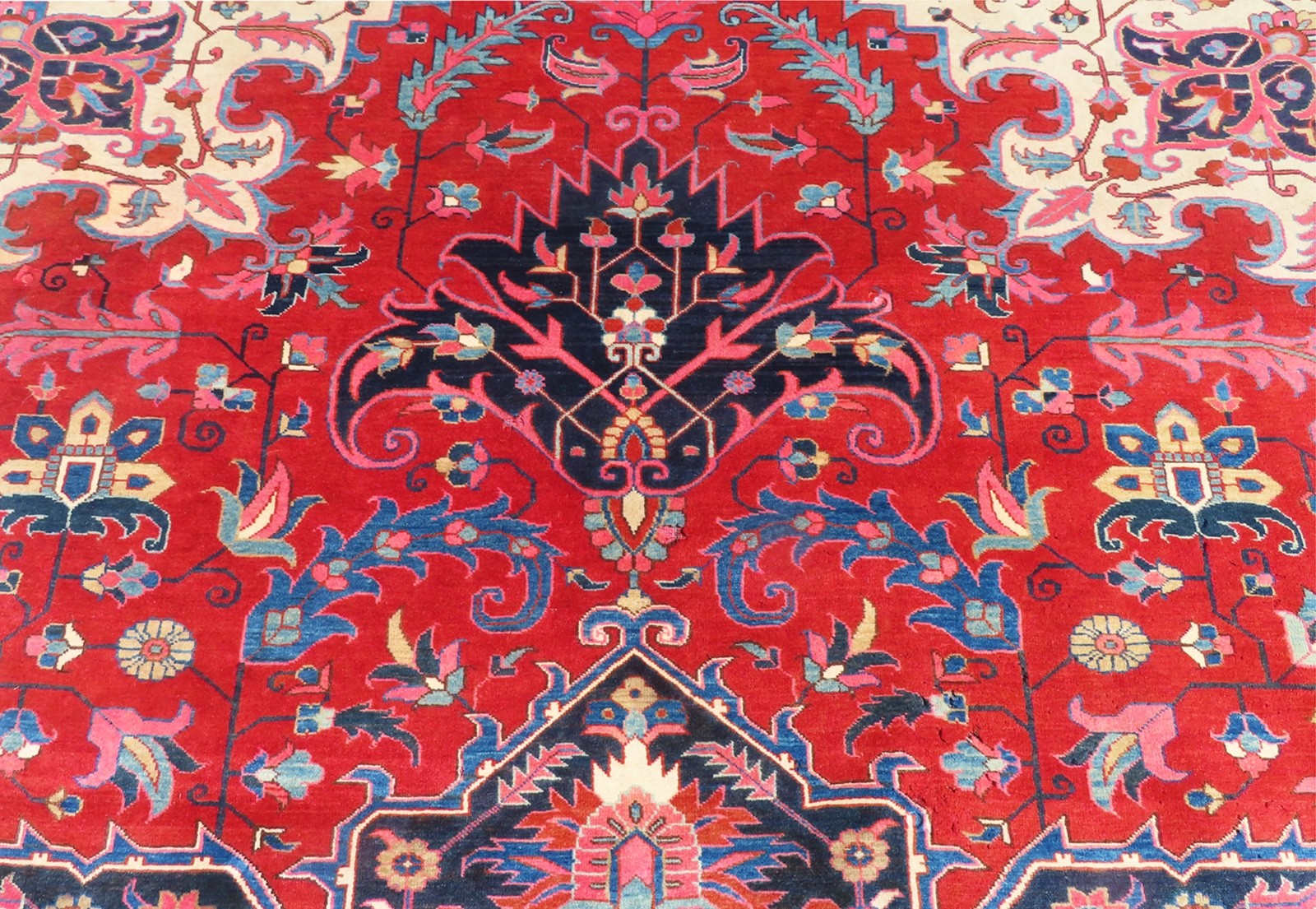 BOLD, DECORATIVE, PALACE SIZE, GEOMETRIC, 1950 LARGE 11X17 HERIZ/SERAPI RUG.