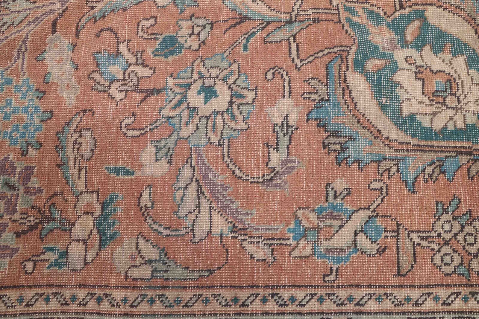 Vintage 9’9″ x 13’0″ Traditional Hand Knotted Vegetable Dye Wool Area Rug