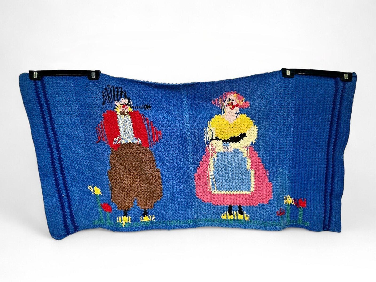 Vtg Blue Dutch Boy Girl Crochet Throw Rug Tapestry Wall Hanging 1960s Kitch