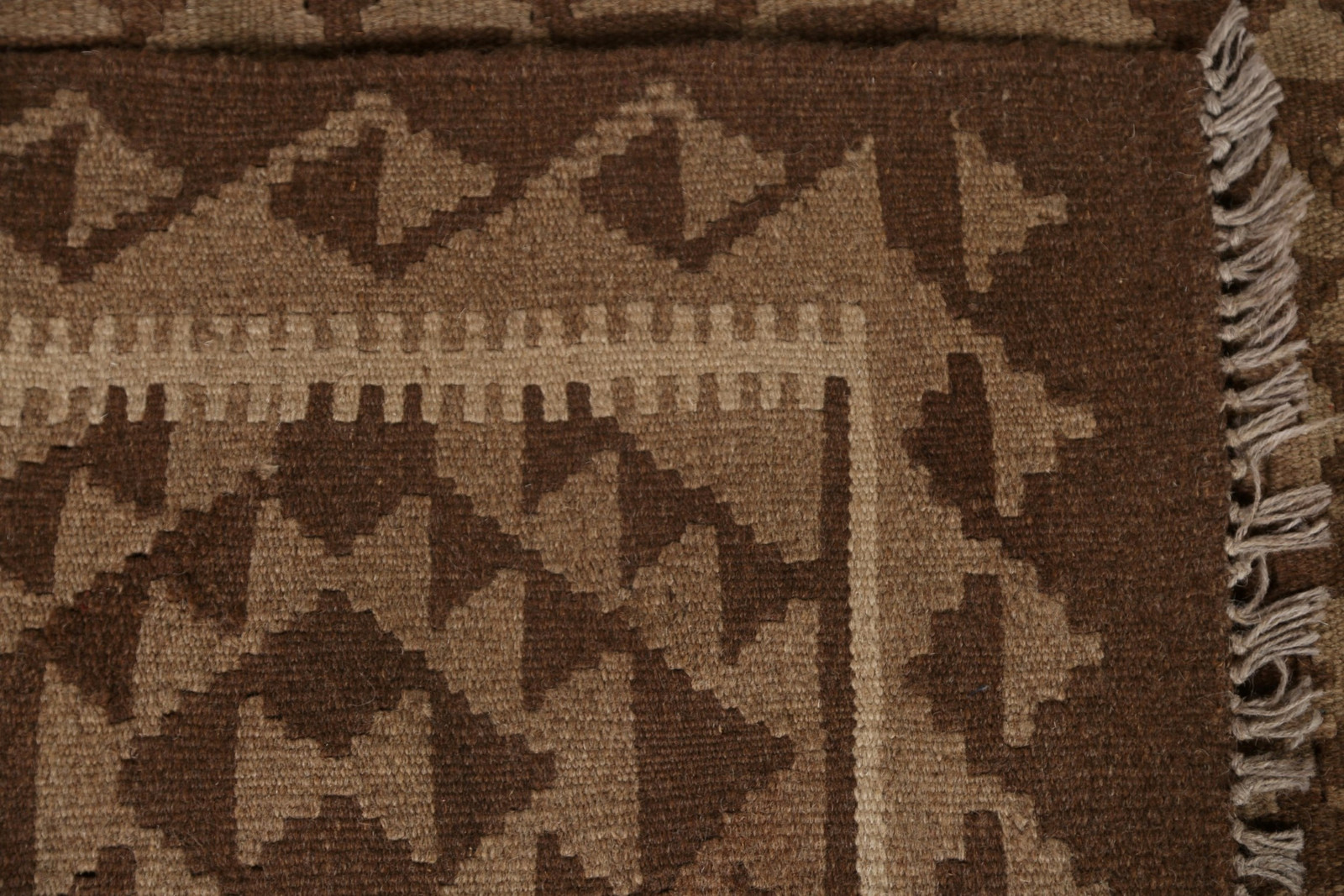 Geometric Kilim Area Rug 5×7 Ft Hand-Woven Wool Carpet Brown Oriental Rug