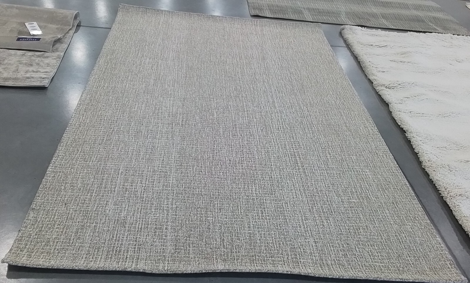 IVORY / GREY 6′-0″ x 9′-0″ Back Stain Rug, Reduced Price 1172762868 ABT468G-6