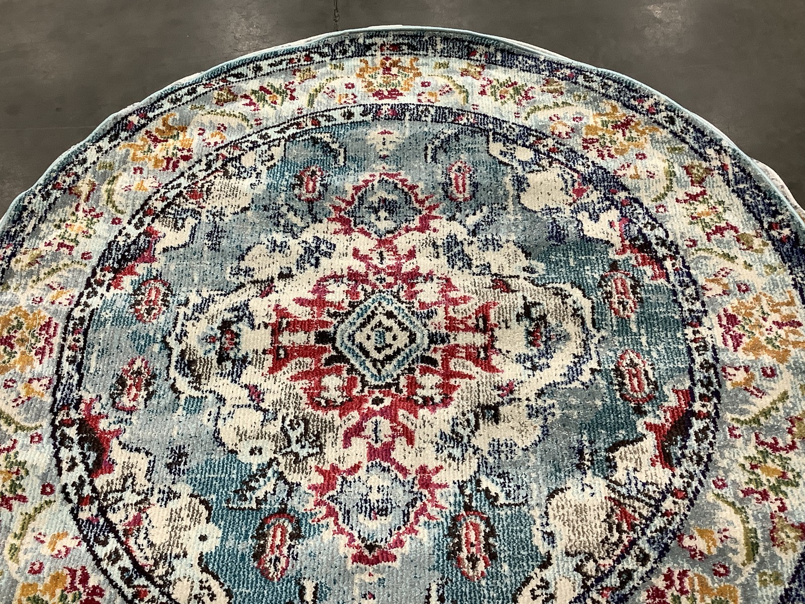 LT BLUE / FUCHSIA 5′-0″ x 5′-0″ Damaged Rug, Reduced Price 1172685362 MNC243J-5R