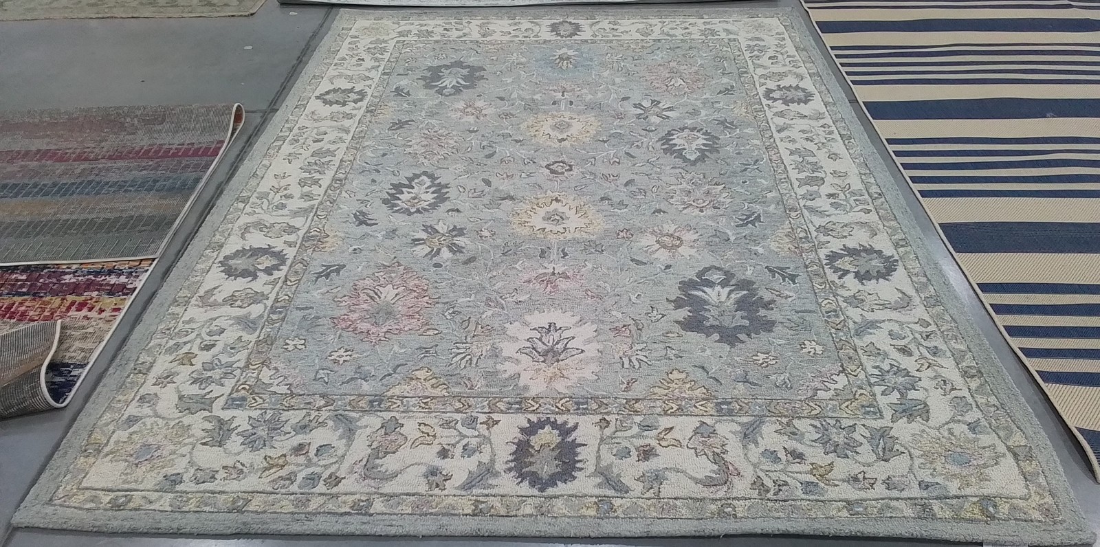 GREY / IVORY 8′-0″ x 10′-0″ Flaw in Rug, Reduced Price 1172798667 MSR3367F-8