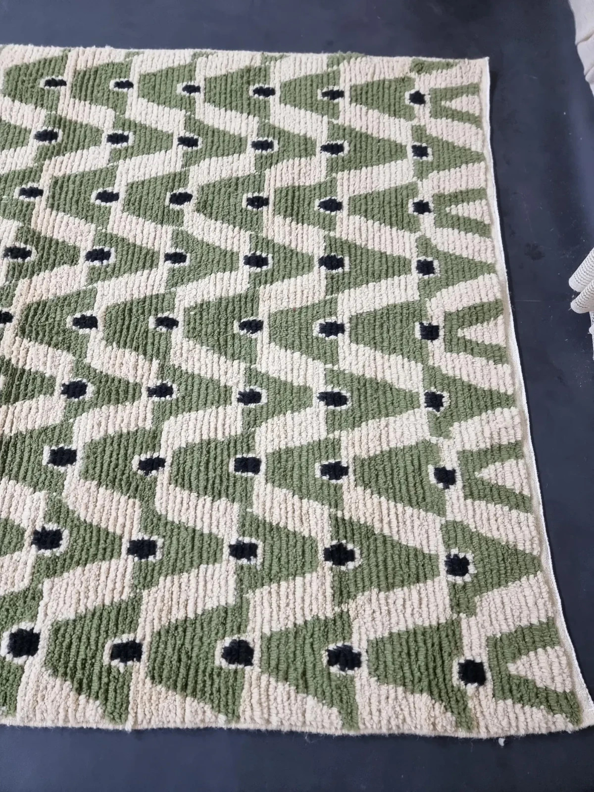 Color Green and Beige Design Moroccan Berber Beni Ourain Wool Unique Geometric R