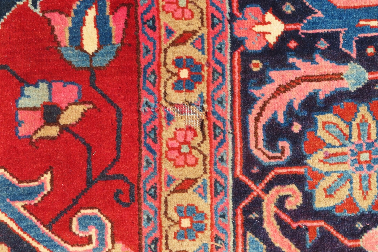 BOLD, DECORATIVE, PALACE SIZE, GEOMETRIC, 1950 LARGE 11X17 HERIZ/SERAPI RUG.