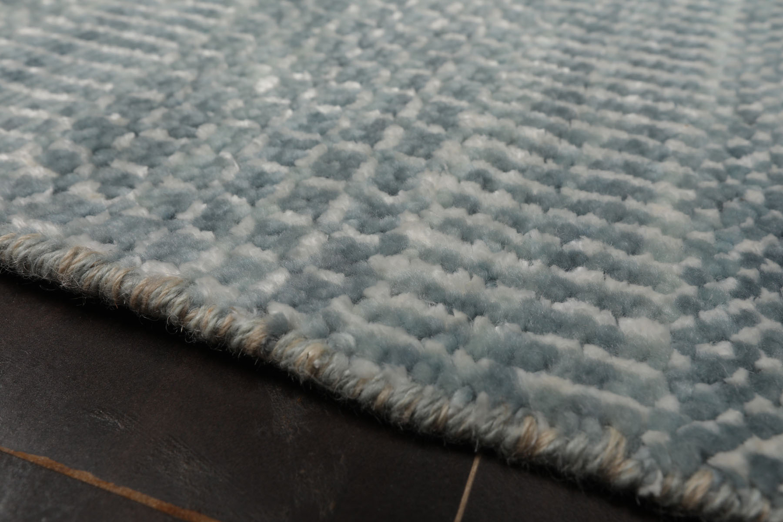 2’x2′ Ivory Hand Knotted Tibetan Modern Wool and Bamboo Silk Area Rug