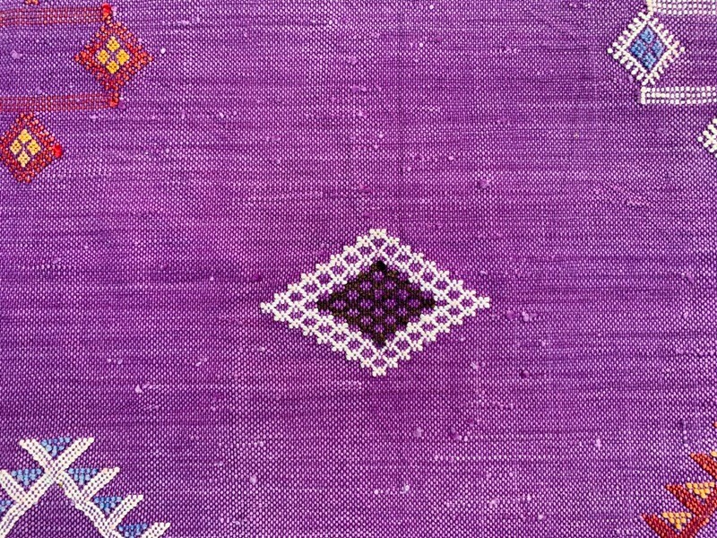 Vintage Handmade Flatweave Moroccan Silk Kilim Traditional Kilim Rug 142×85 cm
