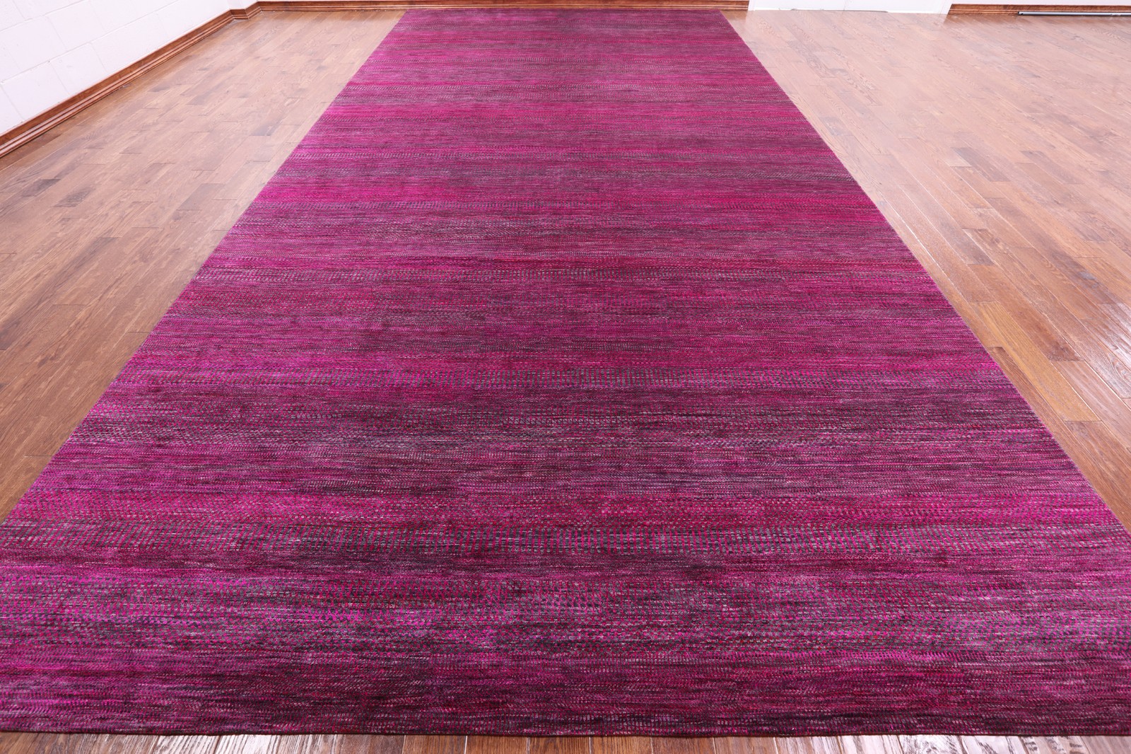 Gabbeh Wool & Silk Hand Knotted Savannah Grass Rug 9′ 10″ X 19′ 9″ – Q6114