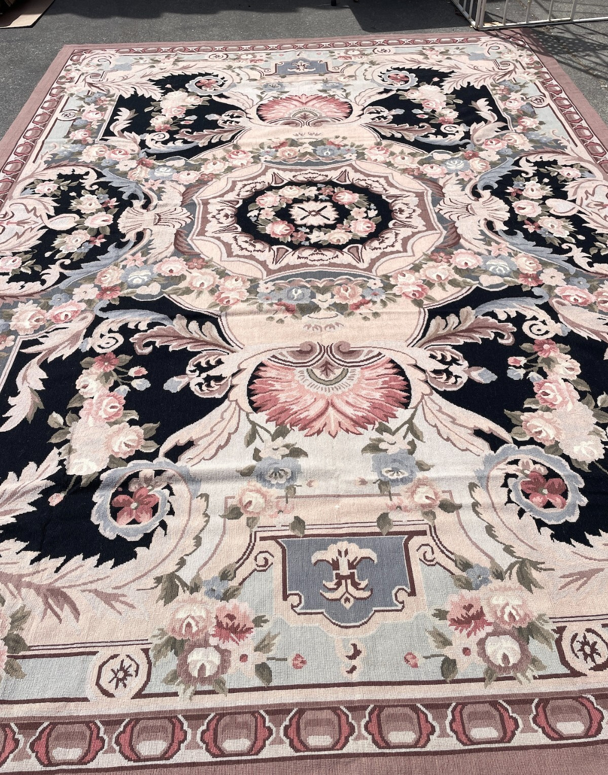 Hand-Made Tapestry/Area Rug with Unique Floral Design, 8.6′ x 11.6′