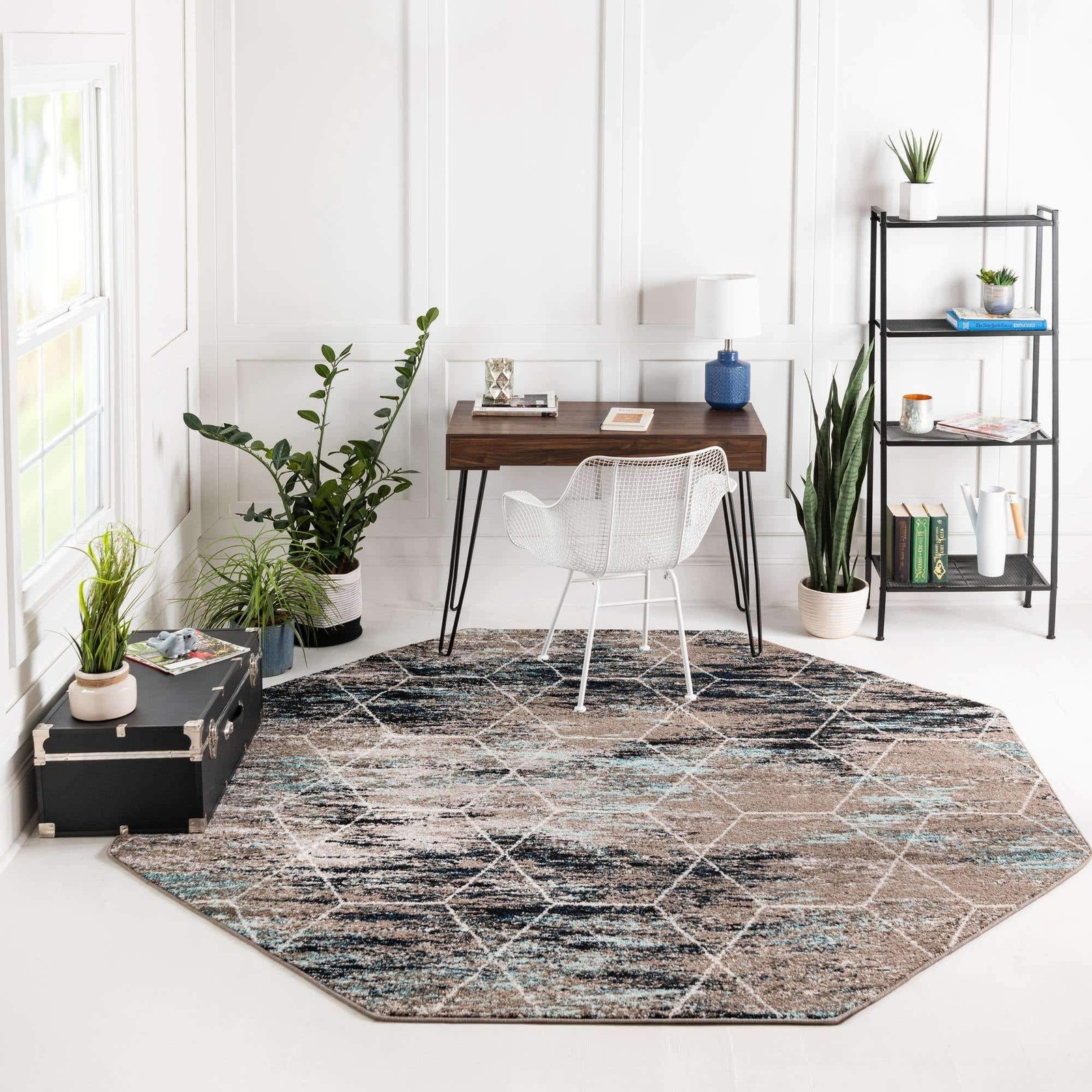 Trellis Frieze Collection Area Rug – Geometric (5′ Octagon, Blue Multi/ Ivory)