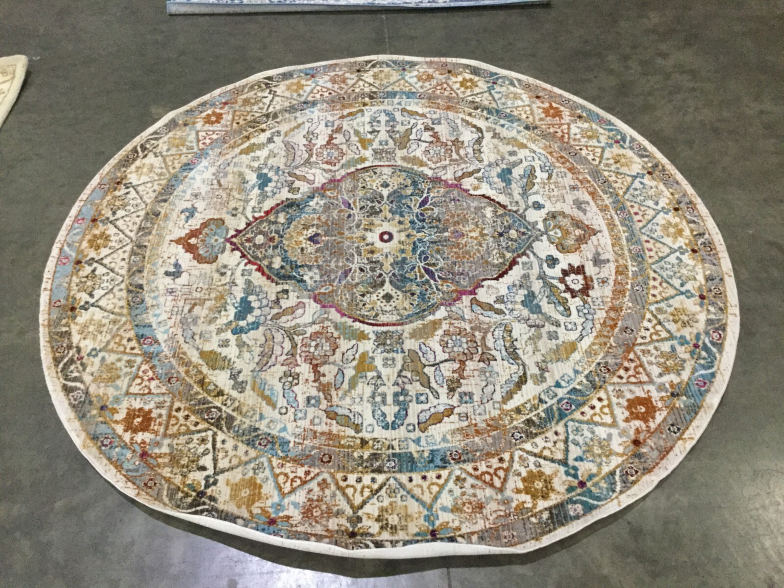 IVORY / TEAL 6′-7″ X 6′-7″ Round Flaw in Rug Reduced Price 1172660101 BDN189B-7R