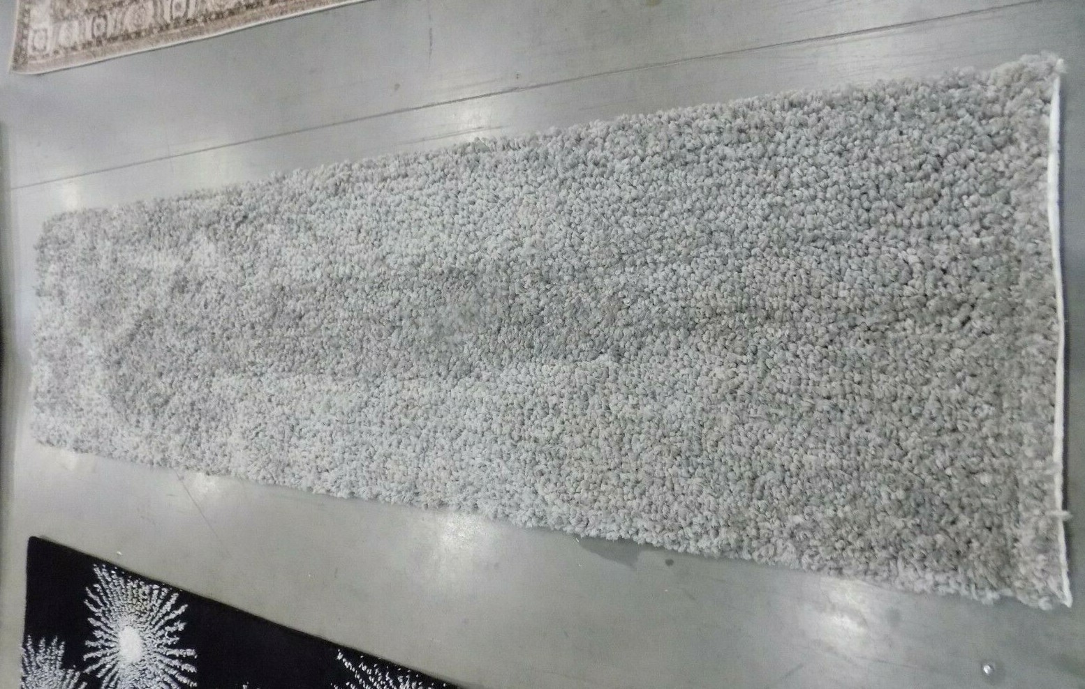 SILVER 2′-3″ X 9′ Back Stain Rug, Reduced Price 1172592609 SG267C-29