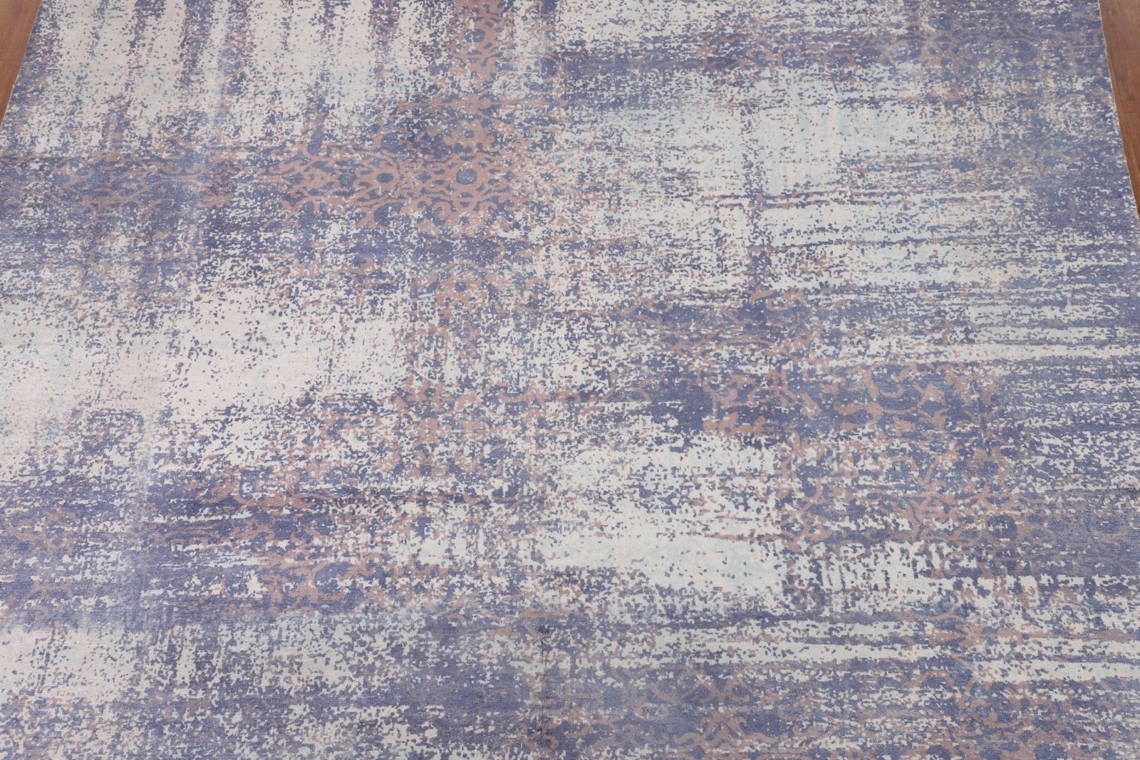 High-quality Modern Wool Rug 8×10 ft Eye-Catching Abstract Design Rug