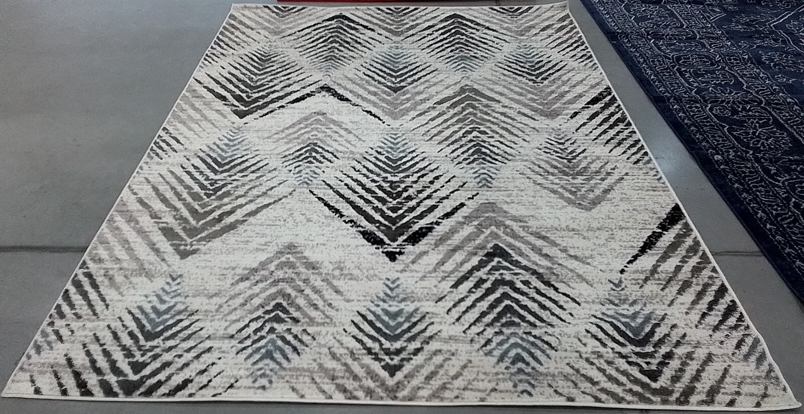 CREAM / BEIGE 6′-7″ x 9′-2″ Back Stain Rug, Reduced Price 1172767898 AMS110A-7