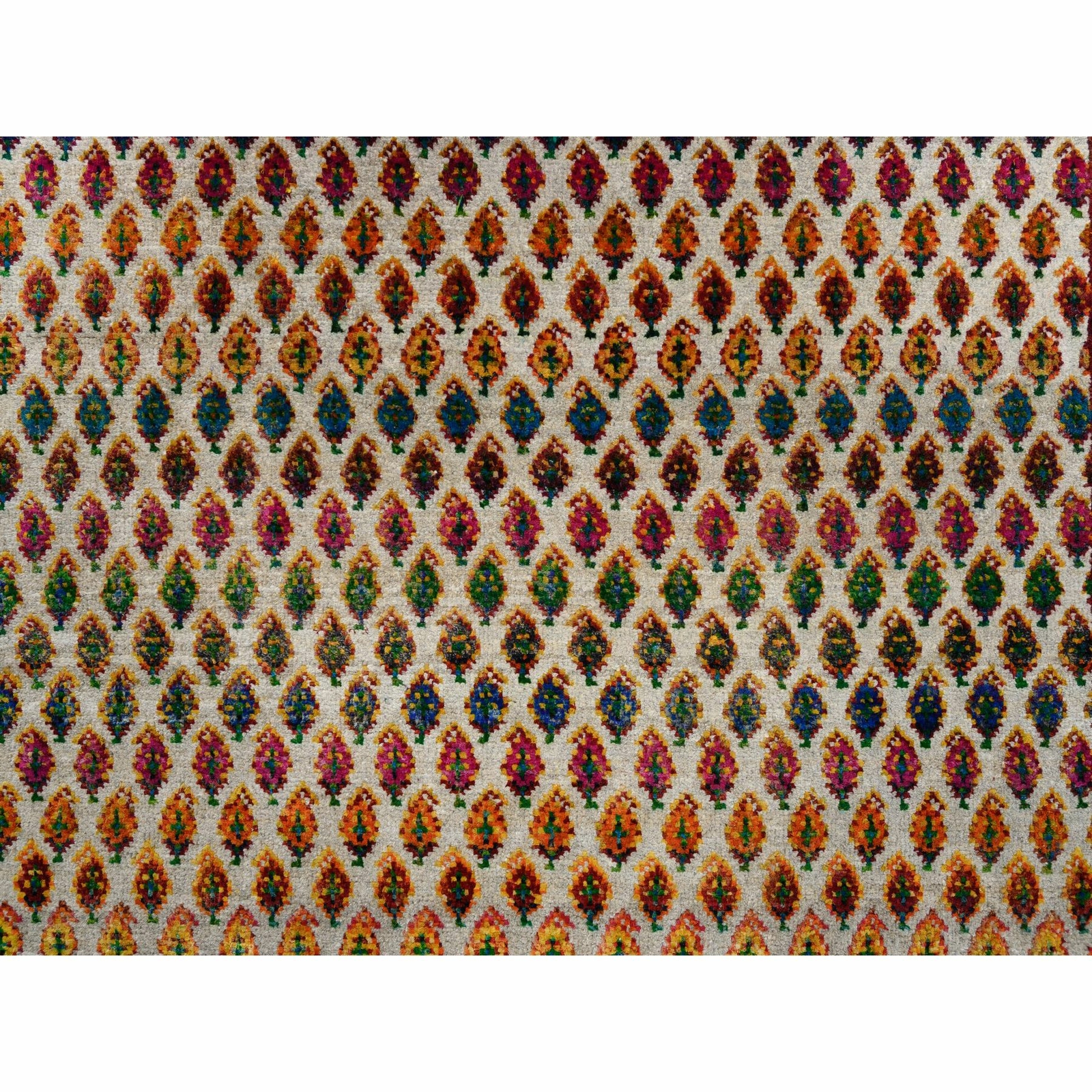 4′ x 10′ Hand Knotted Beige Saroogh Wool And Sari Silk Wide Runner Rug R63225