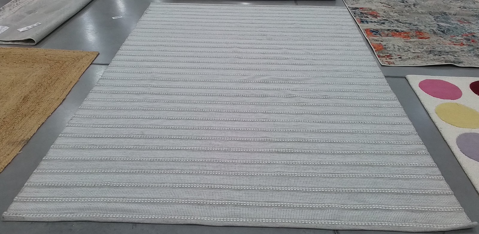 LIGHT GREY / IVORY 8′-0″ x 10′-0″ Stained Rug Reduced Price 1172797043 KLM450F-8