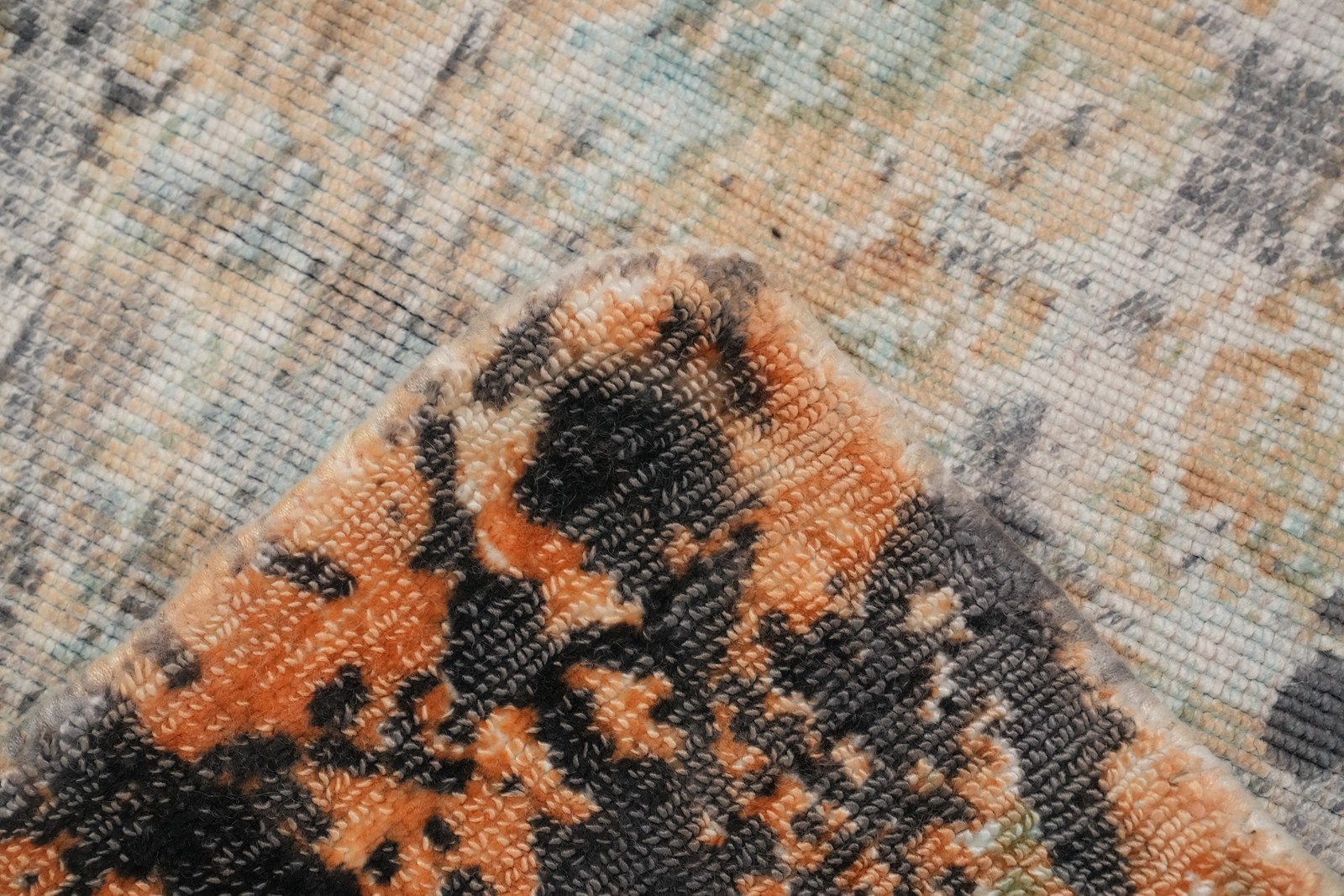 Stunning Tree Silhouette Rug 6×8 Hand-knotted with Soothing Earthy Tones