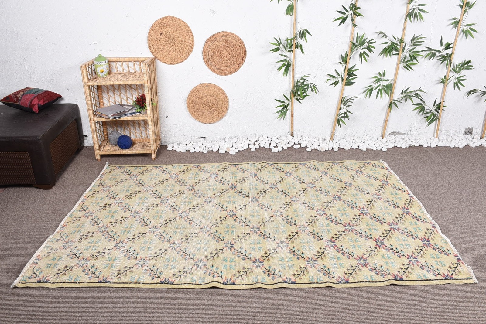 Turkish Vintage Rug 4,8×7,5 ft (147×230 cm), Beige Floral Rug