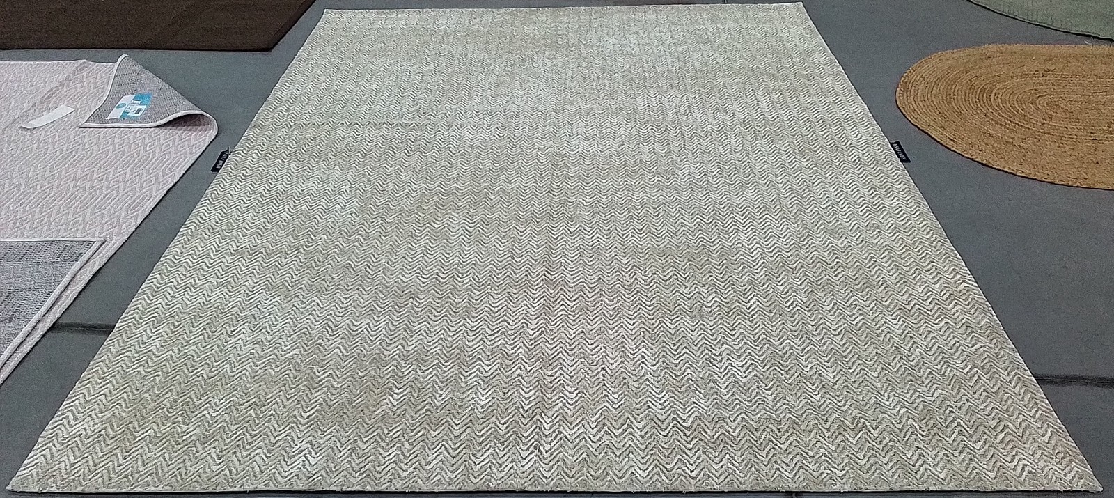 GOLD / IVORY 8′-0″ x 10′-0″ Cut on Rug, Reduced Price 1172802388 GLM403D-8