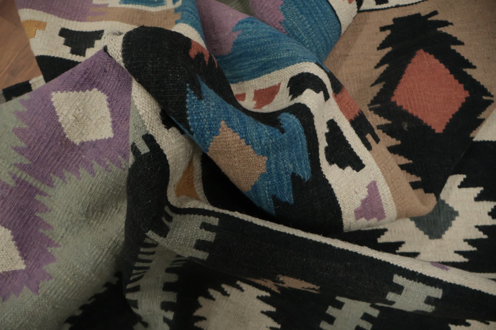 Southwestern Kilim Area Rug 5×8 Ft Hand-Woven Turkish Oriental Wool Carpet