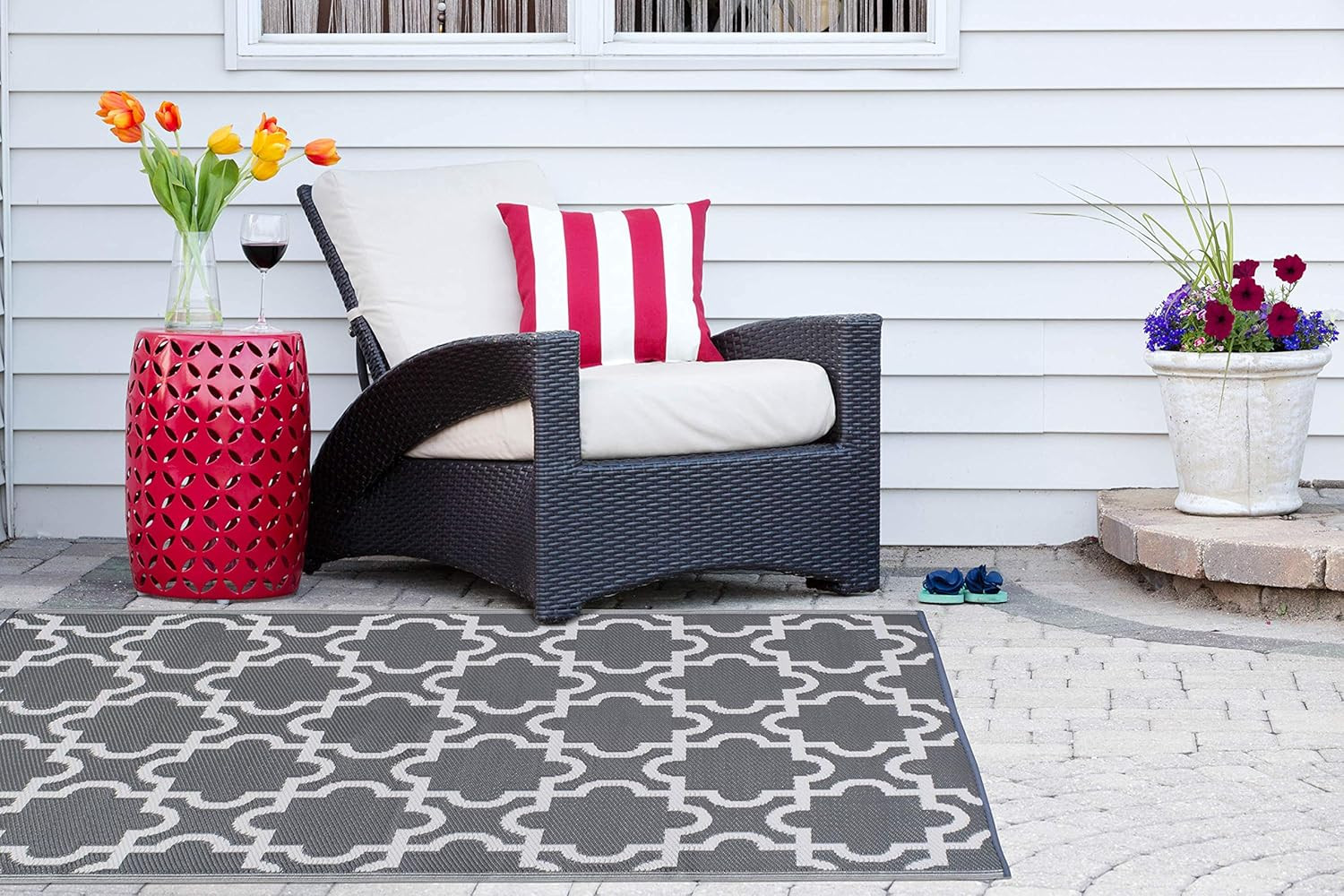Reversible Outdoor Lattice Woven Rug, 4X6 Ft, Gray