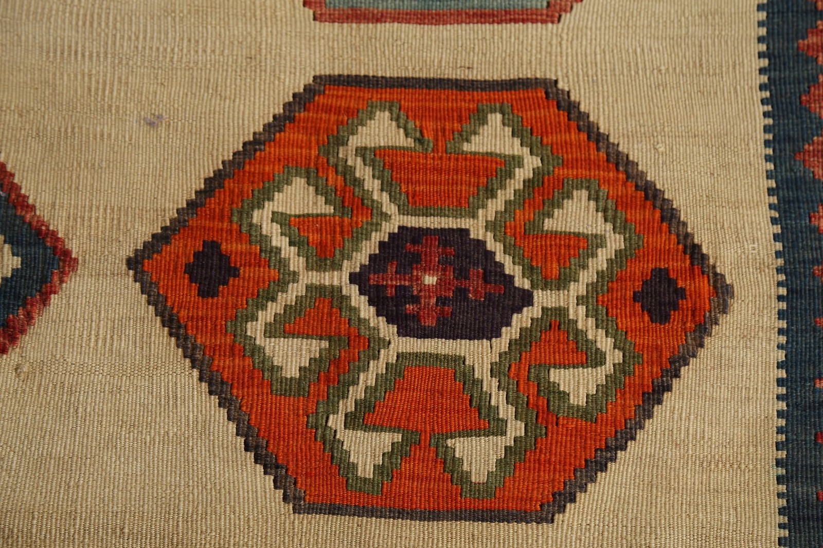 Vegetable Dye Kilim Area Rug 5×8 Ft Hand-Woven Geometric Oriental Wool Carpet