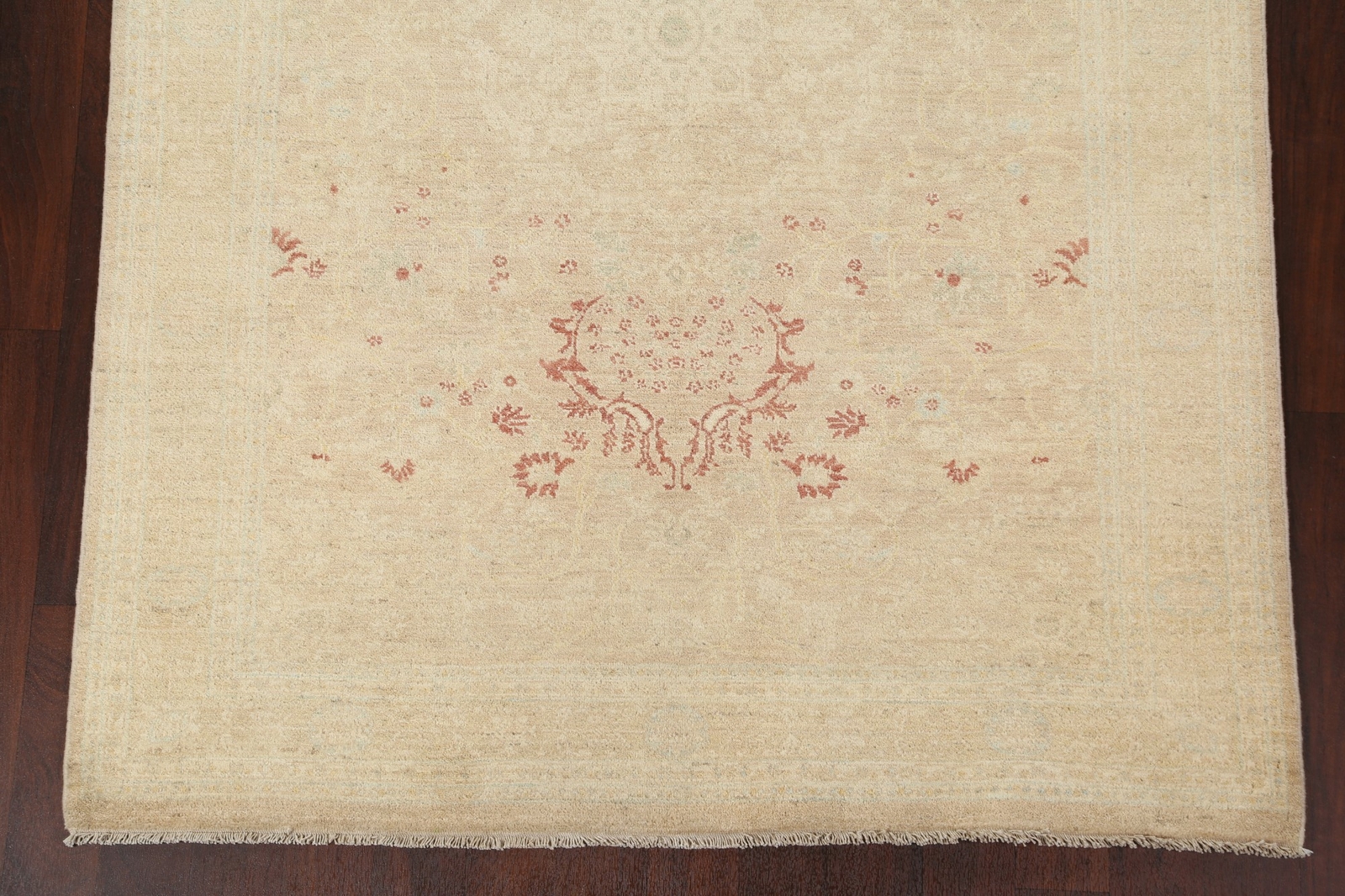 Exquisite Chobi Peshawar Pakistani Wool Rug Bedroom 6×8 ft Beige Carpet