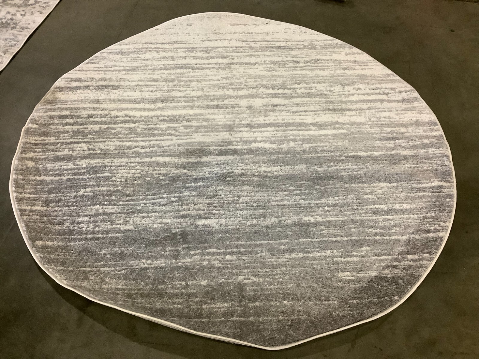 IVORY / SILVER 6′ X 6′ Round Flaw in Rug, Reduced Price 1172667445 ADR113B-6R