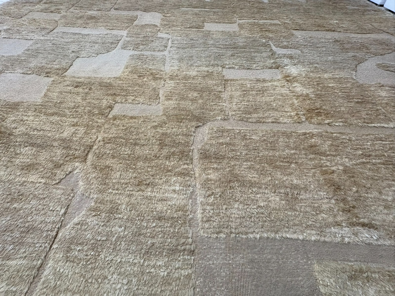 RH Ilyas Hand-Knotted Wool Rug — 10′ × 14′ Camel | 100% Wool | Sculpted Texture