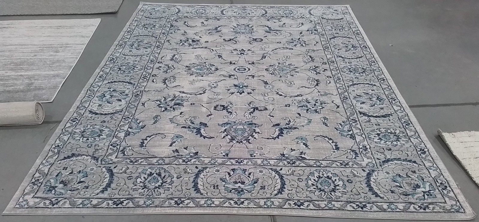 LIGHT GREY / BLUE 8′-0″ x 10′-0″ Damaged Rug, Reduced Price 1172802984 BNT854G-8