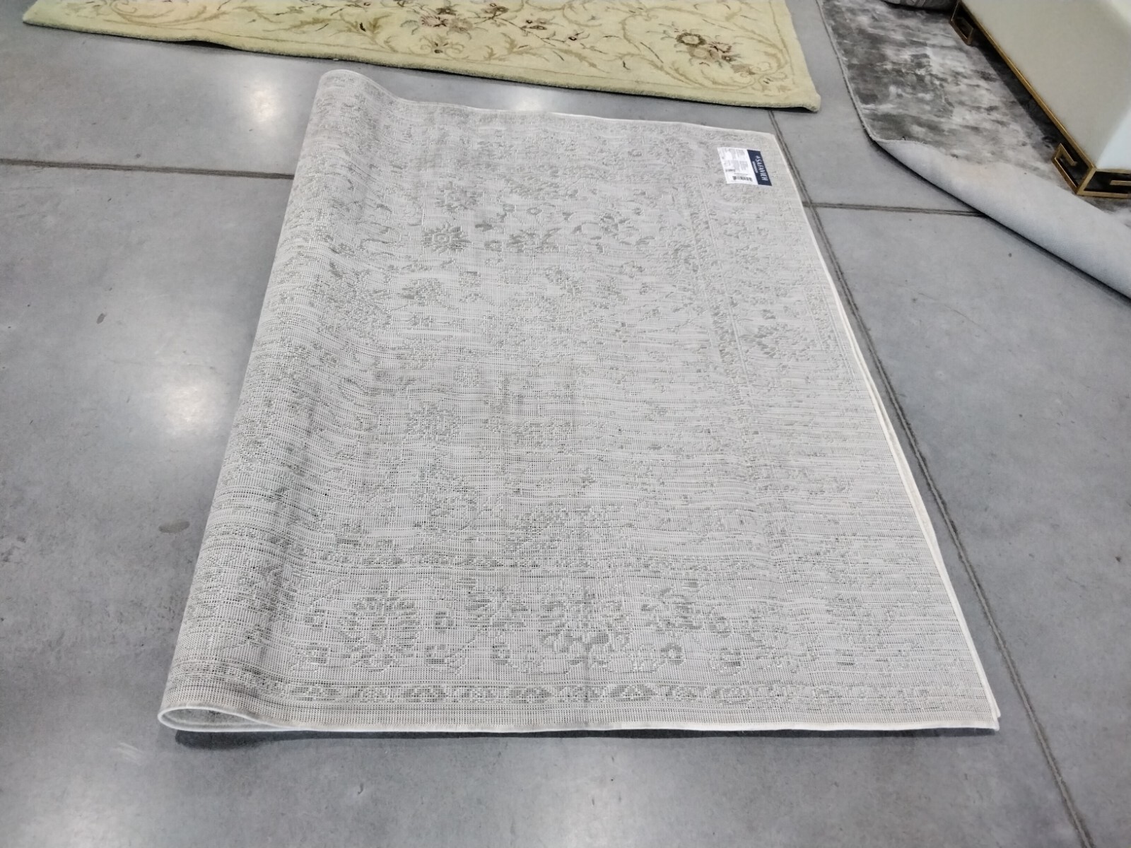 IVORY / SAGE 6′ X 9′ Flaw in Rug, Reduced Price 1172730032 ADR109V-6