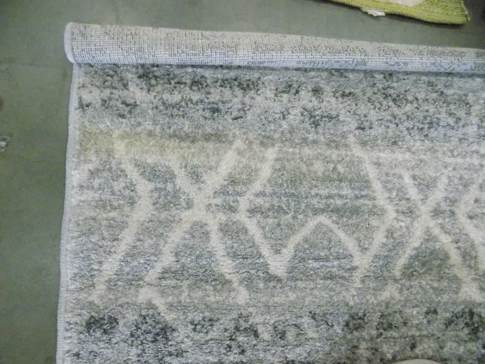 SILVER / IVORY 5′-1″ X 7′-6″ Stained Rug Reduced Price 1172589165 ADR124B-5