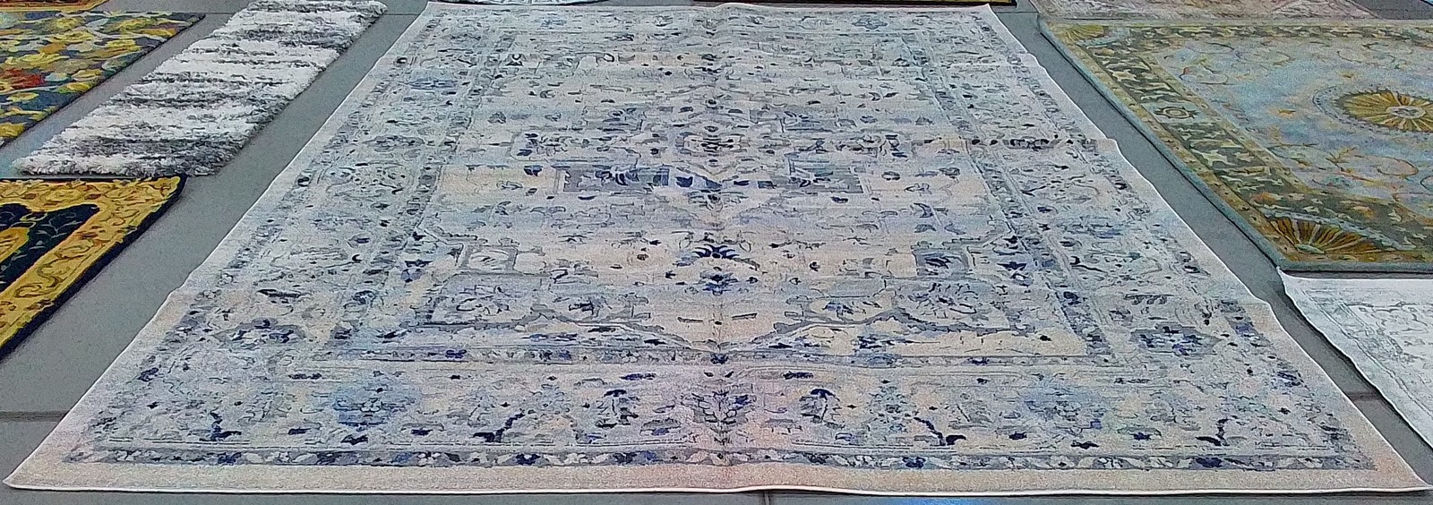 IVORY / LT BLUE 10′-0″ x 14′-0″ Flaw in Rug, Reduced Price 1172791817 CHL411M-10