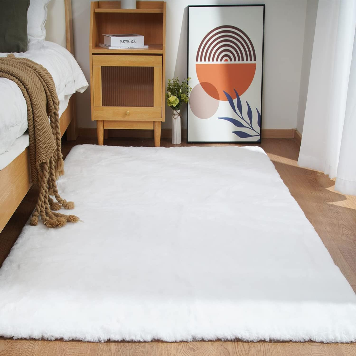 Plush White Faux Rabbit Fur Rug 4×6 – Machine Washable & No Shedding