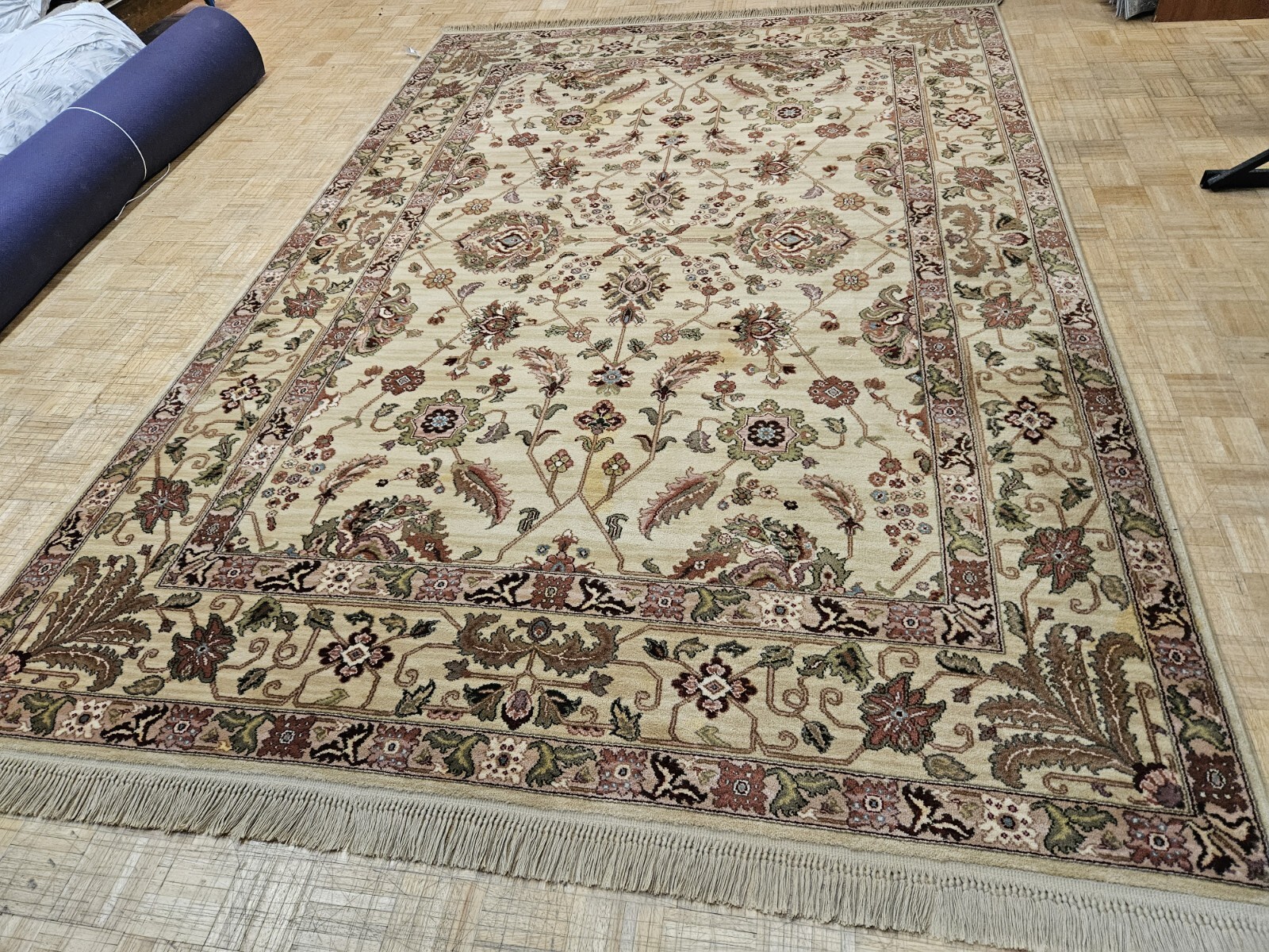 9×12 KARASTAN AGRA 700 – 704 100% WOOL RUG GOOD CONDITION