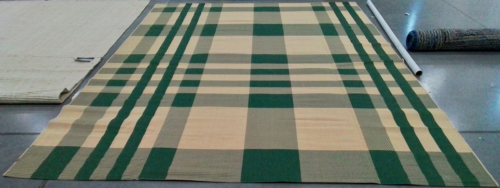 GREEN / BEIGE 10′-0″ x 14′-0″ Flaw in Rug Reduced Price 1172797465 CY6201-322-10