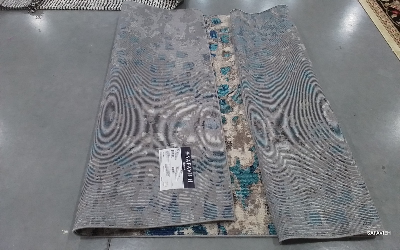 GREY / LIT BLUE 5′-1″ x 7′-7″ Back Stain Rug, Reduced Price 1172792436 MNC225E-5
