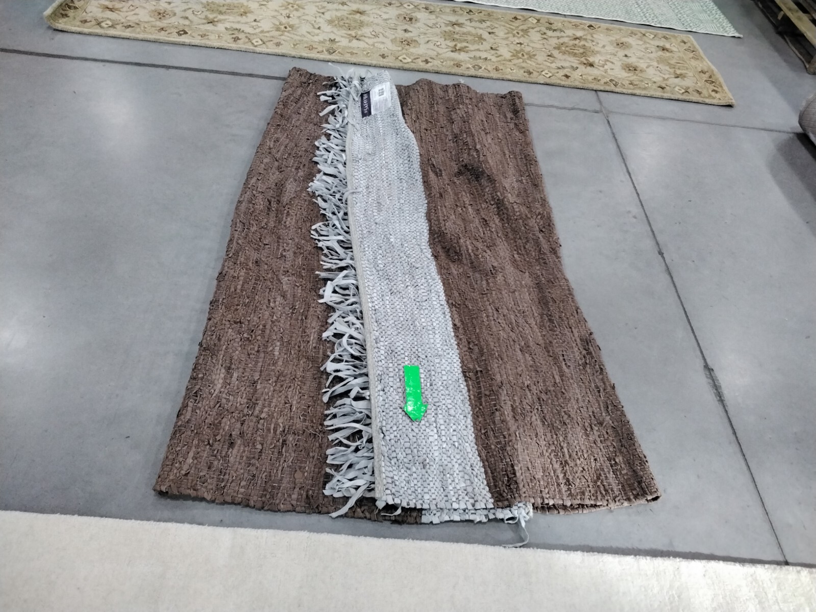 LIGHT GREY / BROWN 6′ X 9′ Missing Thread Rug Reduced Price 1172730803 VTL310C-6