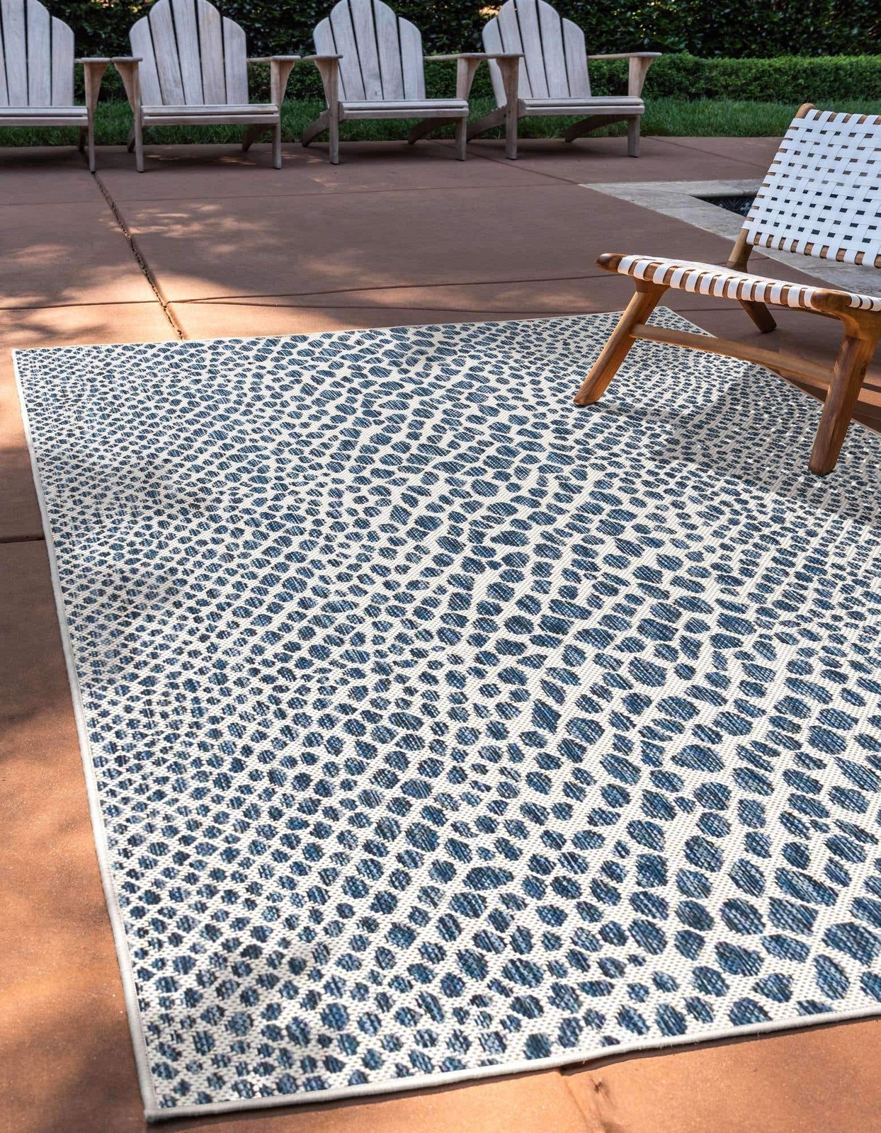Outdoor Collection Area Rug – Cape Town (4′ 1′ x 6′ 1′ Rectangle, Blue/ Olive)