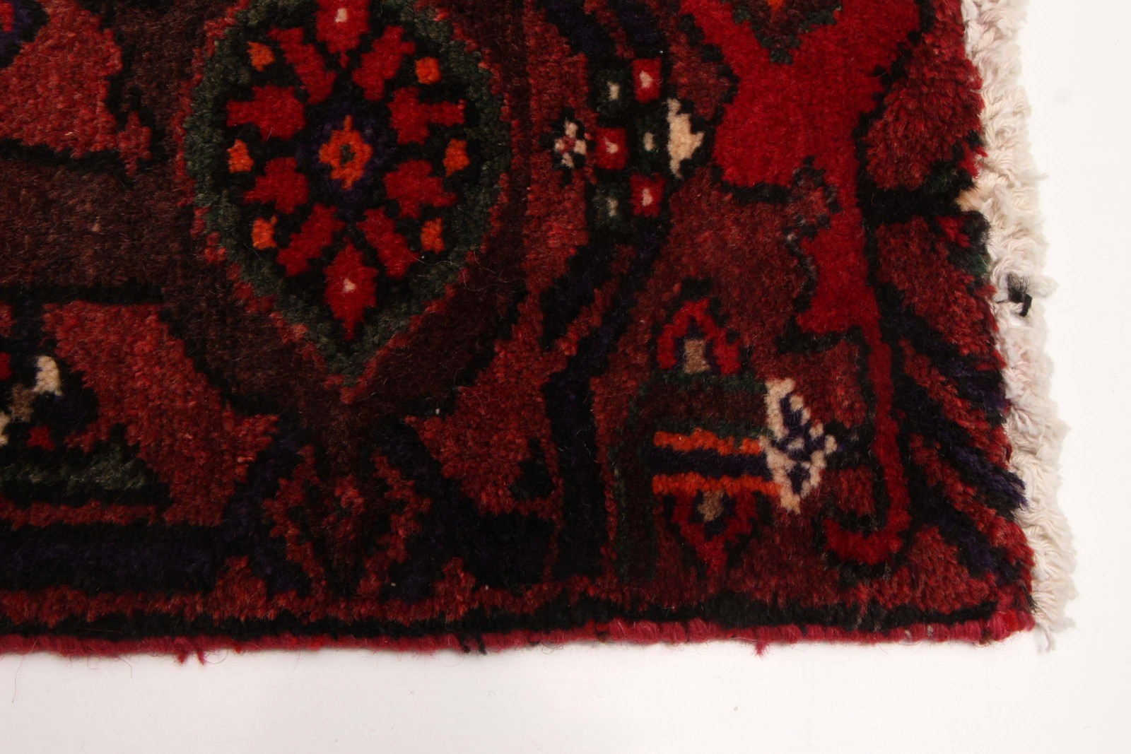 Vintage 4’1″ x 6’1″ Traditional Hand Knotted Vegetable Dye Wool Area Rug