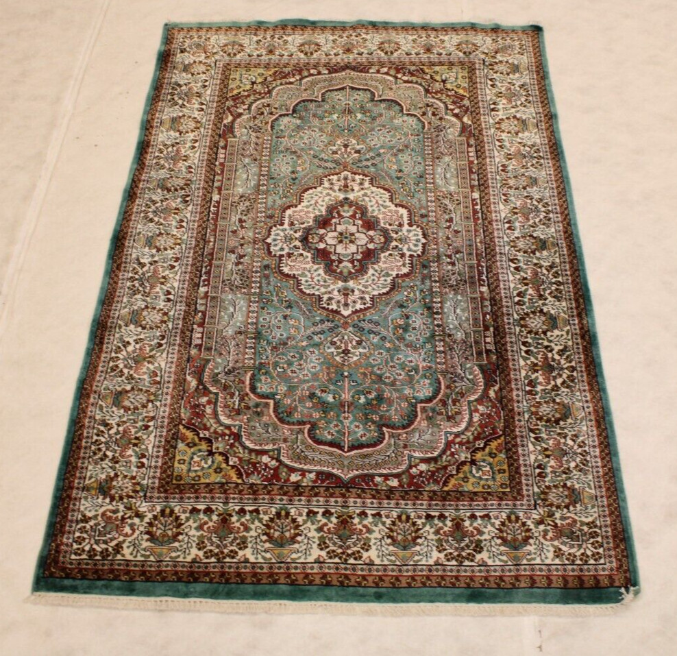 5’0″ x 8’0″ ft. Jammu Kashmir Vegetable Dye Hand Knotted Traditional Area Rug