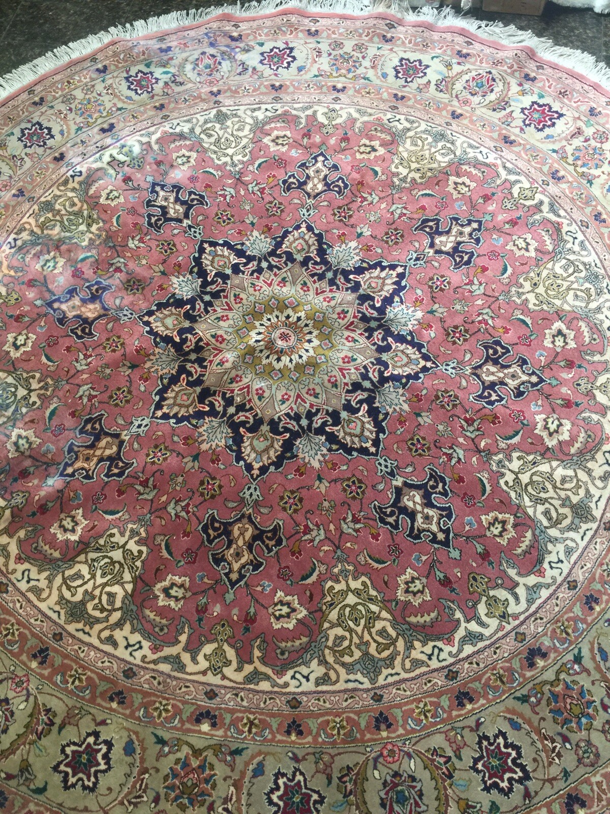 Hand Woven Rug, 6 Feet Round Beautiful Colors.