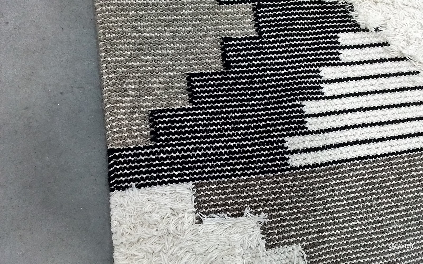 BLACK / IVORY 2′-3″ x 22′-0″ Flaw in Rug, Reduced Price 1172794472 KNY278Z-222