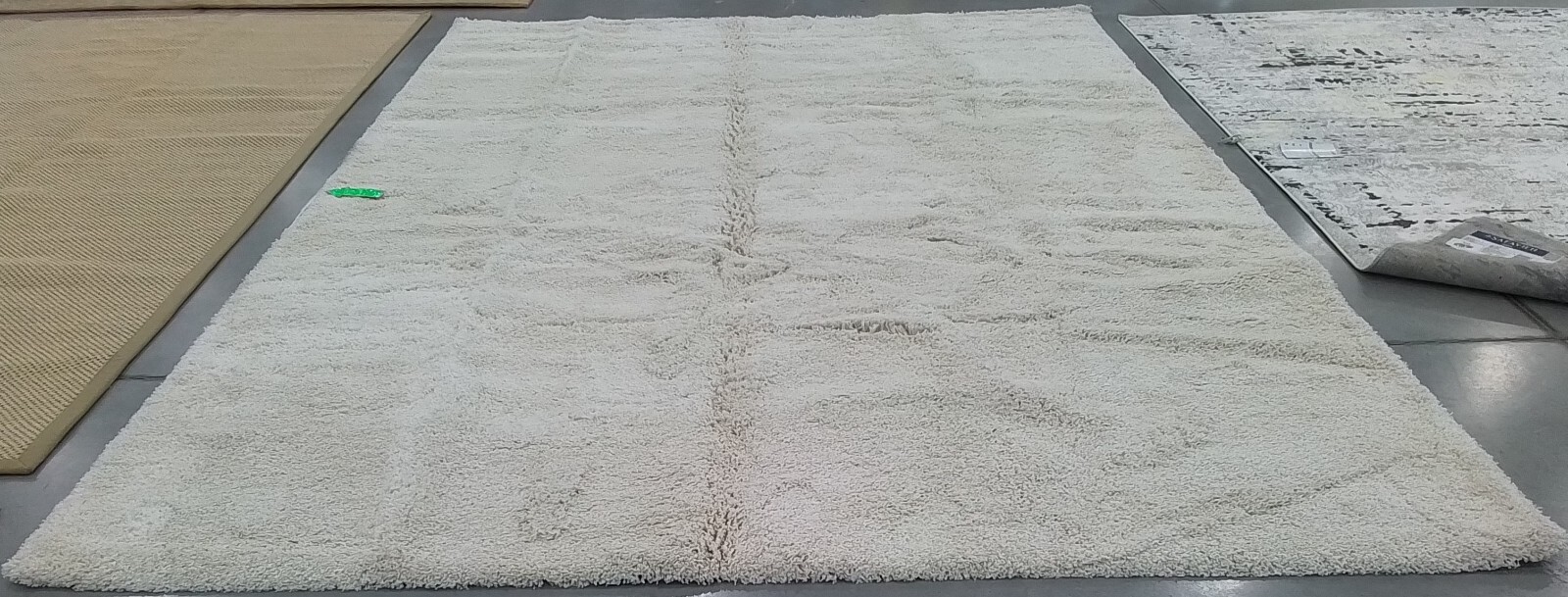 IVORY 9′-0″ x 12′-0″ Damaged Binding Rug, Reduced Price 1172768746 SG180-1212-9