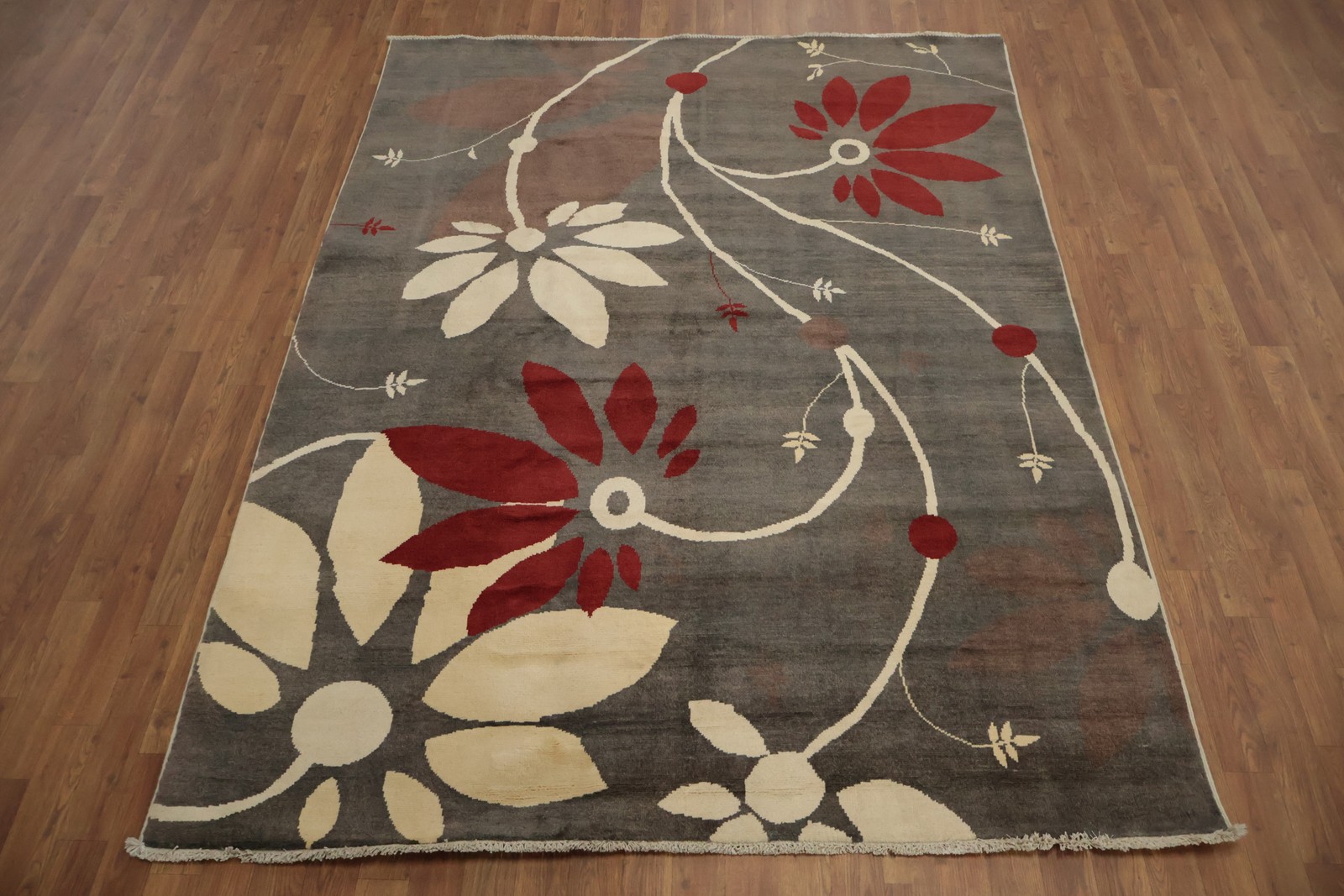 Modern Style Area Rug 6×8 Hand-knotted Featuring Bold Red and Ivory Flowers