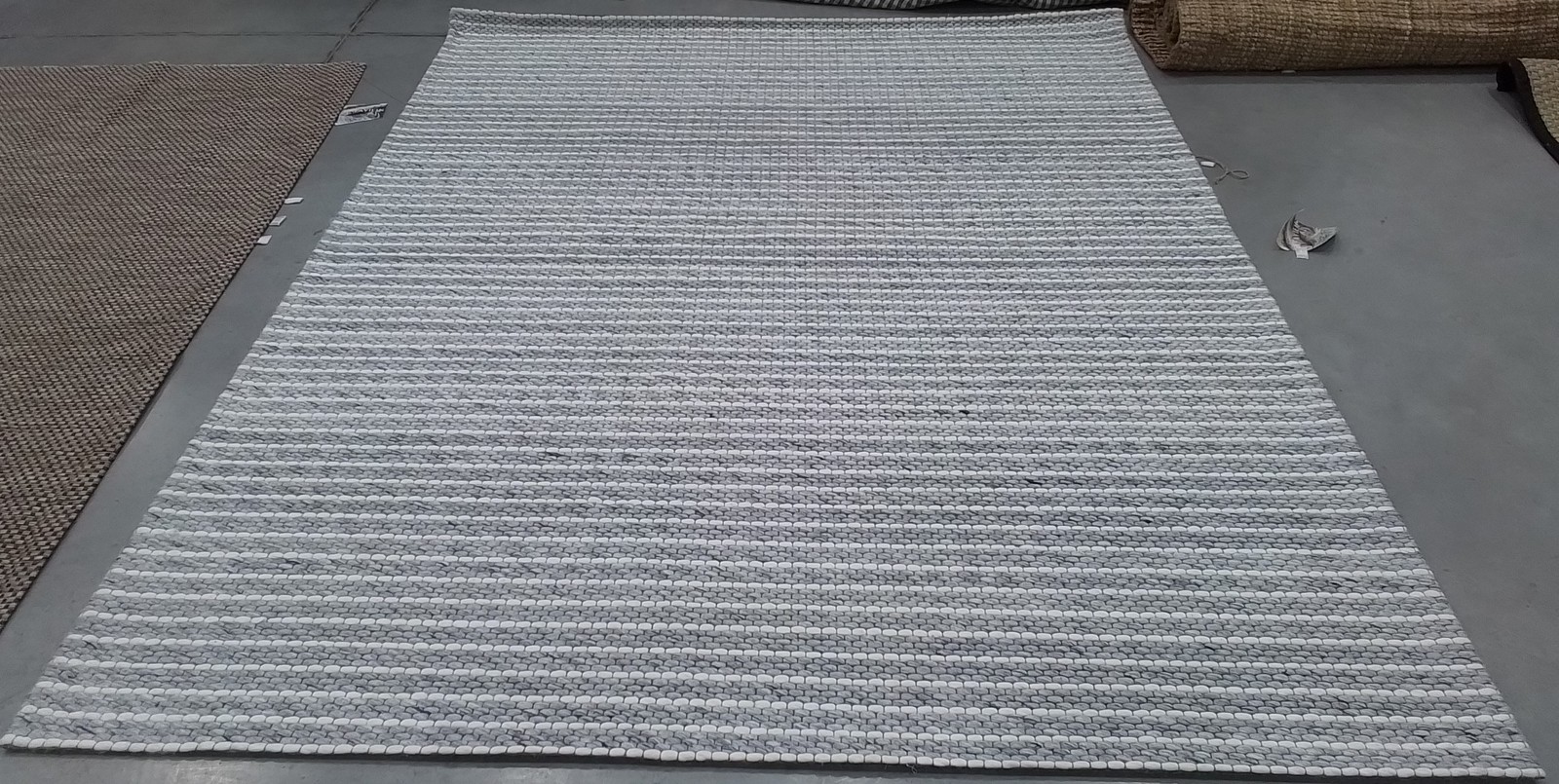 BLUE / IVORY 8′-0″ x 10′-0″ Back Stain Rug, Reduced Price 1172805214 MRB207M-8