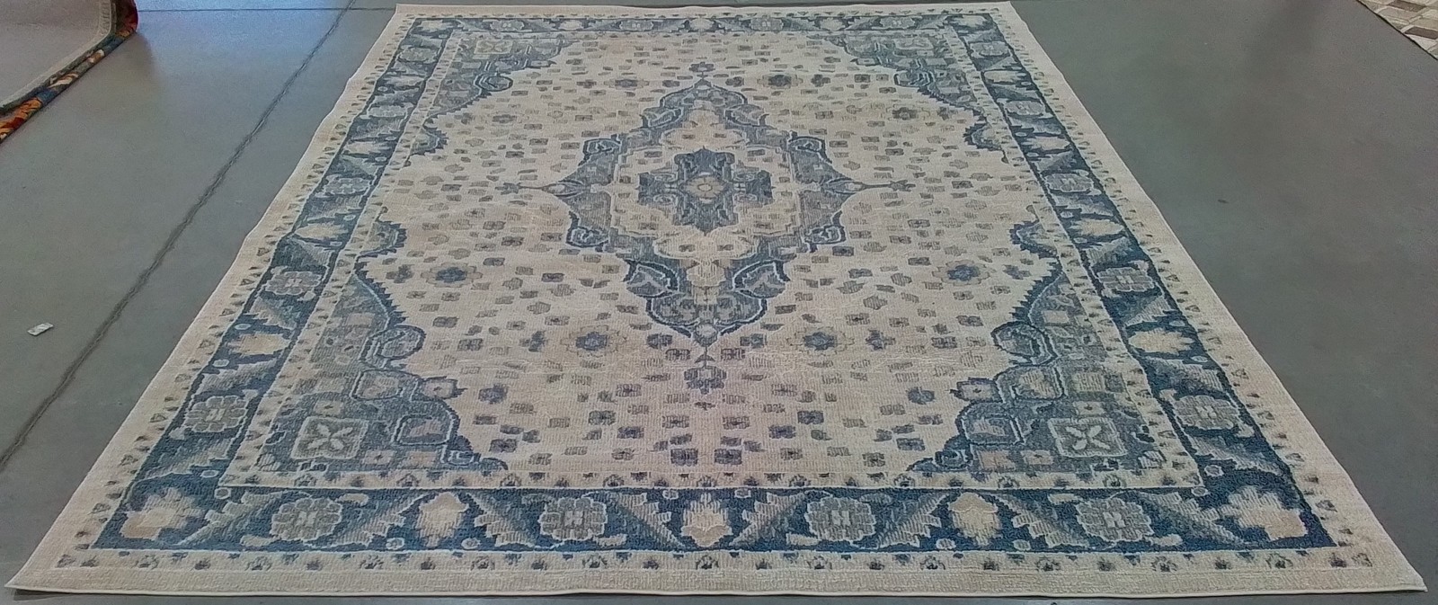 BEIGE / GREY BLUE 8′-0″ x 10′-0″ Flaw in Rug, Reduced Price 1172787561 BLR208B-8