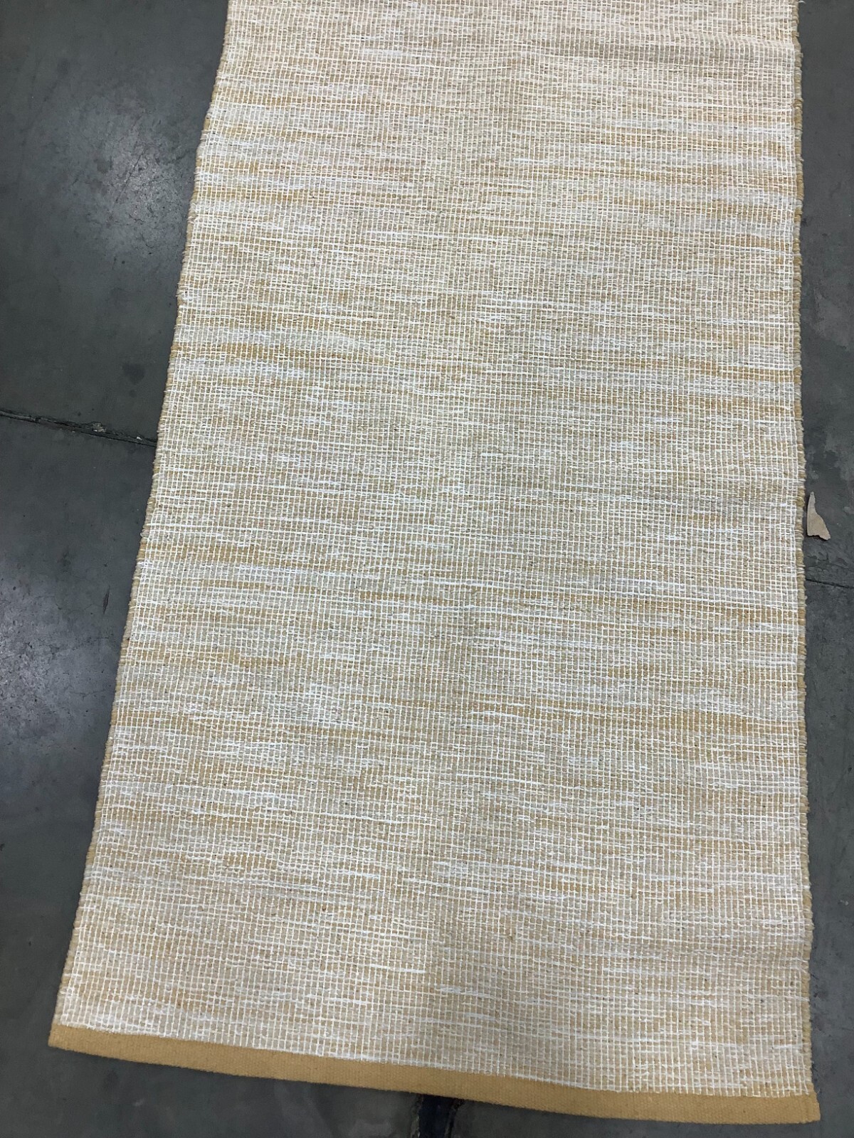 GOLD 2′-3″ x 8′-0″ Flaw in Rug, Reduced Price 1172681290 MTK250D-28