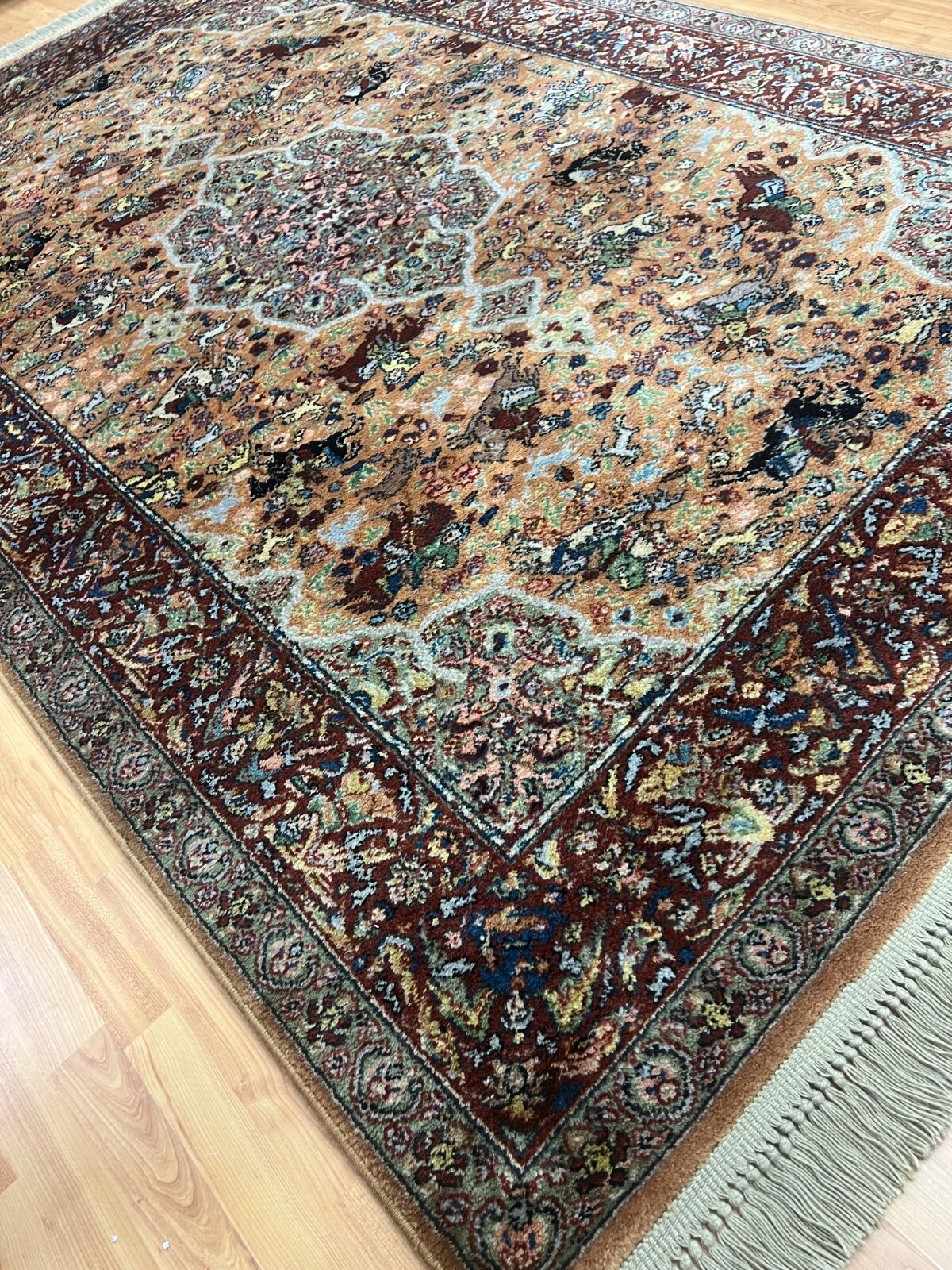 5’9″ x 9’1″ Karastan Hunting Design Oriental Rug – Full Pile – Made in USA