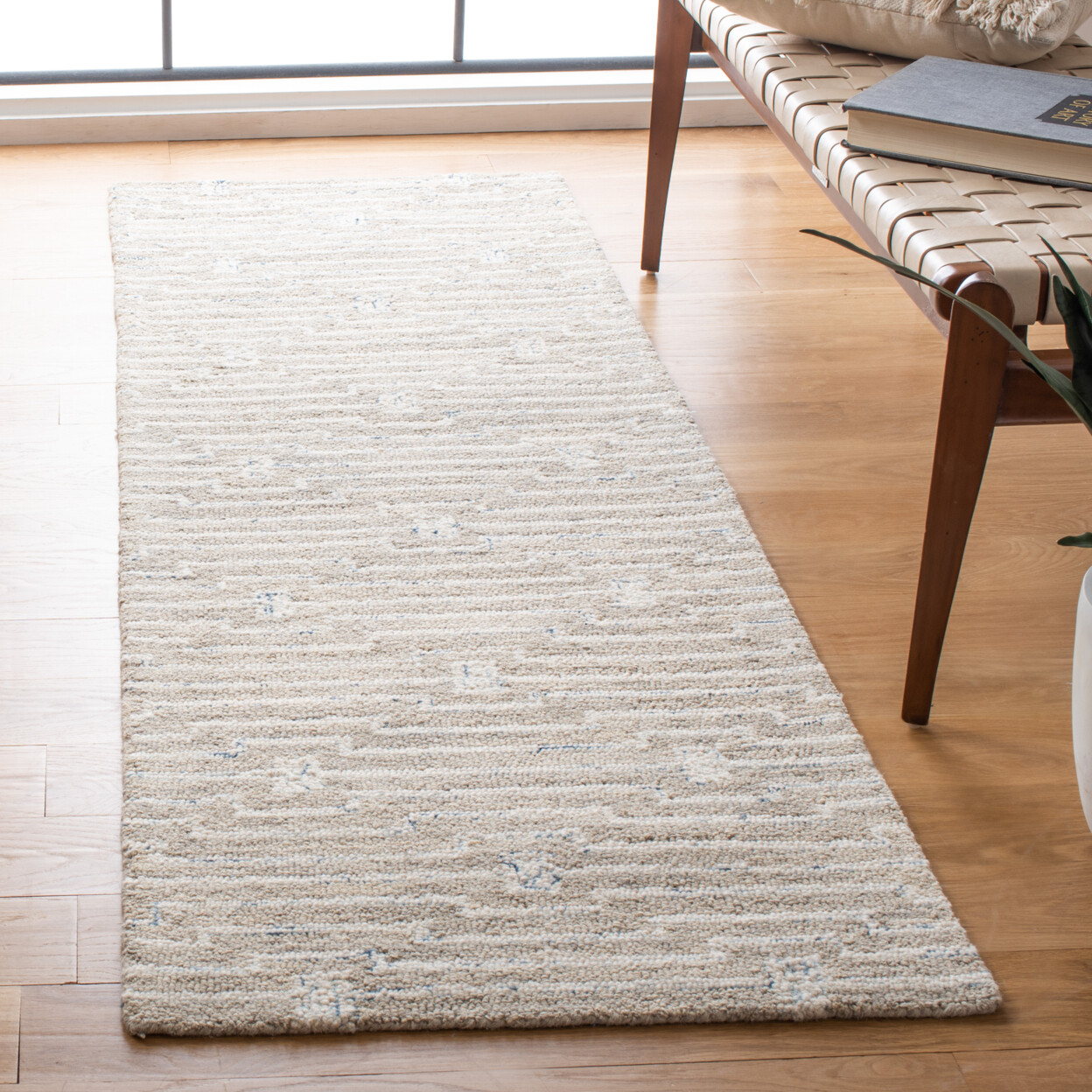 SAFAVIEH Micro-Loop MLP178F Light Grey / Ivory Rug